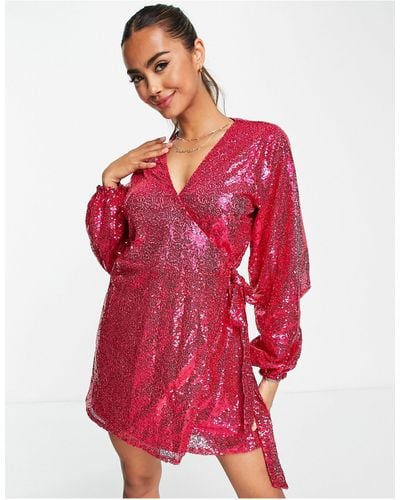 In The Style Exclusive Sequin Wrap Detail Mini Dress - Red