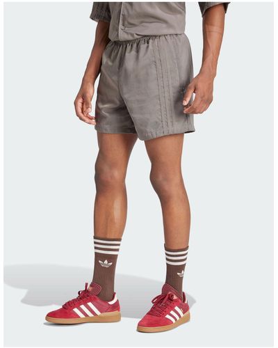 adidas Originals – sprinter – shorts - Braun