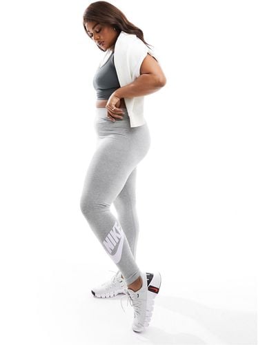 Nike Essential Plus Graphic leggings - White