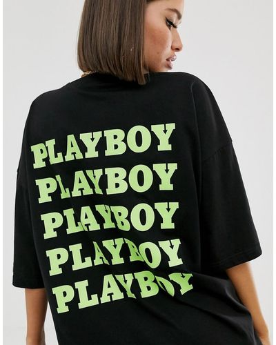 Missguided – es T-Shirt-Kleid mit Playboy-Aufdruck hinten - Schwarz