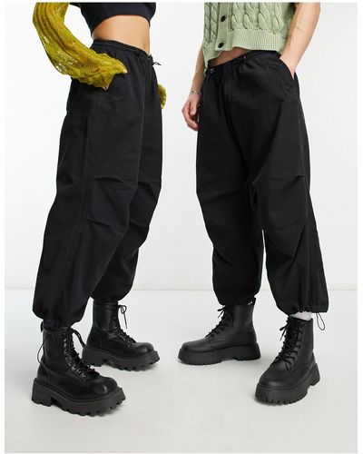 Reclaimed (vintage) Pantalones cargo negros unisex