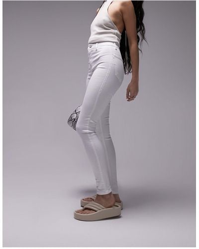 Jeans Girl - Our white Body suit on our Black Joni jeans