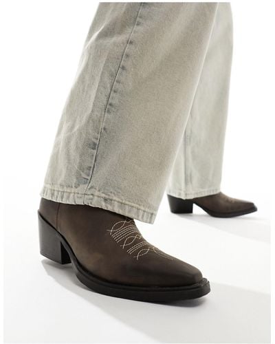 ASOS Western Heeled Chelsea Boots - Black