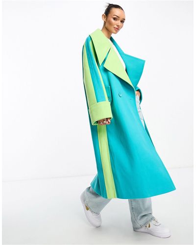 Annorlunda Manteau oversize avec empiècements et col contrastants - bleu et citron vert