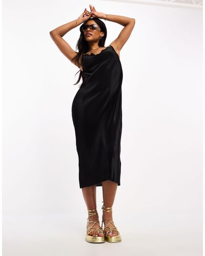 Threadbare Plissé Maxi Cami-jurk Met Gedrapeerde Halslijn - Zwart