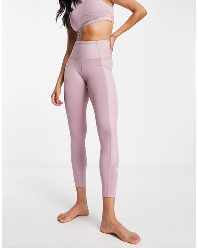 Reebok Yoga Studio - leggingshort Met Geribbeld Detail En Hoge Taille - Roze