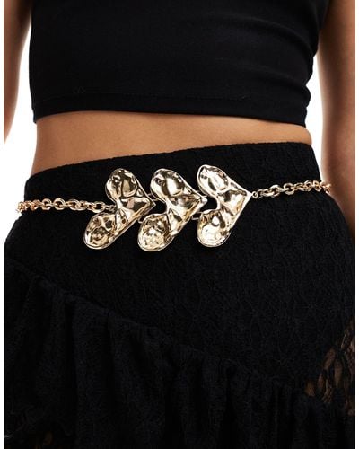 Reclaimed (vintage) Oversized Hearts Belly Chain - Black