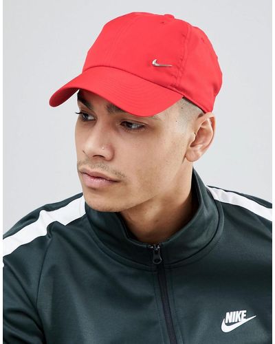 Nike Metal Swoosh Cap In Red 943092-657