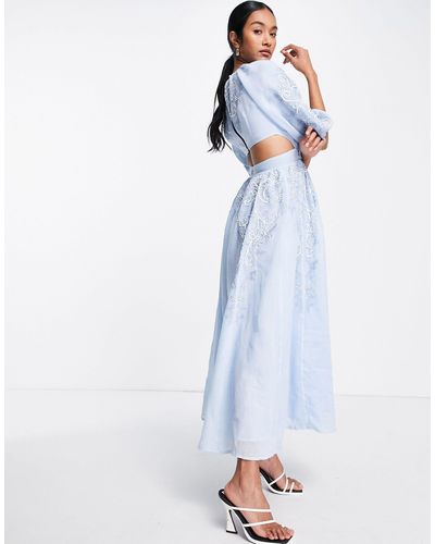 ASOS Midi-jurk Met Pofmouwen, Uitsnijding Achter En Borduurwerk Met Kraaltjes - Blauw