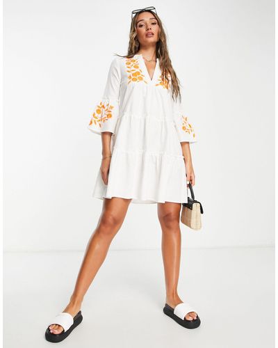 Accessorize Beach Throwover Floral Embroidery Summer Dress - White