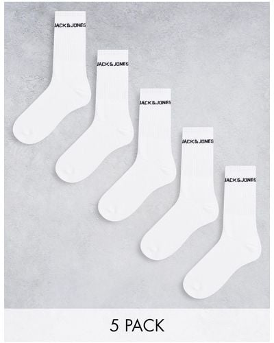 Jack & Jones Confezione da 5 paia di calzini sportivi bianchi con logo - Bianco