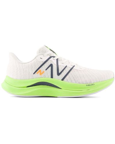 New Balance Fuelcell Propel V4 Running Trainers - Green