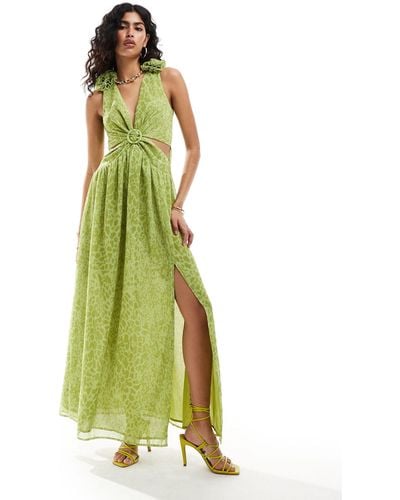 Style Cheat Robe longue imprimée avec détail fleur sur l'épaule - citron - Vert