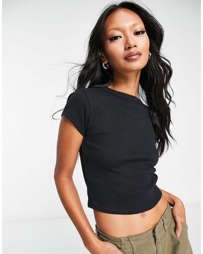 ASOS T-shirt côtelé effet rétréci à mancherons - Noir