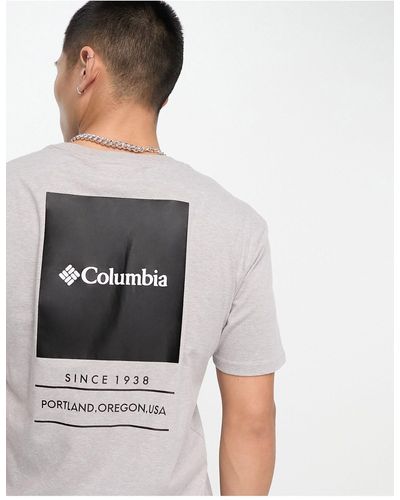 Columbia In esclusiva per asos - - barton springs - t-shirt grigia - Bianco