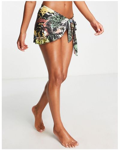 Jaded London Mini-sarong Met Ruches En Vlinderprint - Meerkleurig