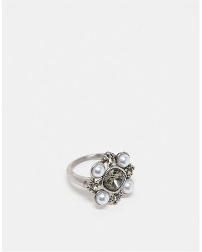 Reclaimed (vintage) Stone And Pearl Ring - White