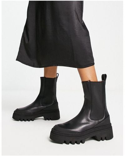 & Other Stories Leather Chunky Sole Boots - Black