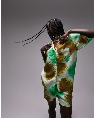 TOPSHOP – freizeithemd mit batikmuster - Grün