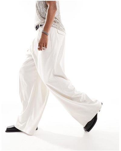 ASOS Pantalon élégant coupe ultra ample en tissu texturé - écru - Blanc
