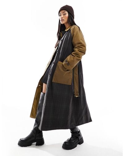 Barbour Everley Wax Trench Coat With Tartan Panels - Black