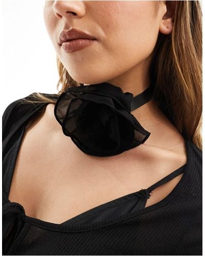 Monki Rose Corsage Choker Necklace - Black