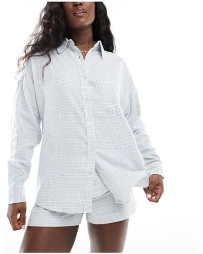 Cotton On Cotton on – kariertes oversize-pyjama-hemd aus flanell - Weiß