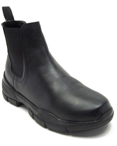 OFF THE HOOK Leo Slip On Waxy Chelsea Leather Boots - Black