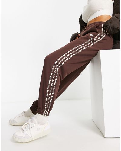 adidas Originals 'animal Abstract' - joggingbroek Met 3-stripes - Naturel