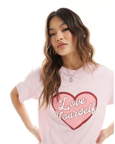 In The Style Love Yourself Heart Slogan T-shirt - Pink