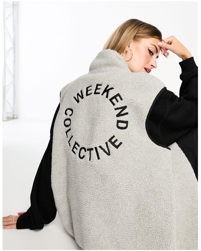 ASOS Asos design - weekend collective - veste sans manches zippée en nylon et imitation peau - Gris
