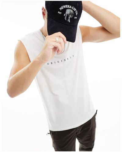 Jack & Jones Camiseta blanca extragrande sin mangas con estampado del logo "originals" - Blanco
