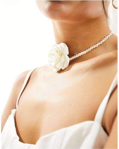 True Decadence Pearl Choker With Rose Corsage - Natural