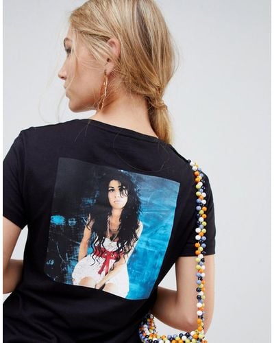 Stradivarius Camiseta con diseo de Amy Winehouse de - Negro