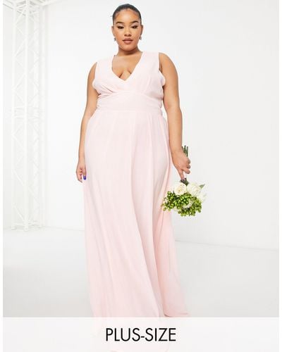 Tfnc Plus Bridesmaid Chiffon V Front Maxi Dress With Pleated Skirt - Pink