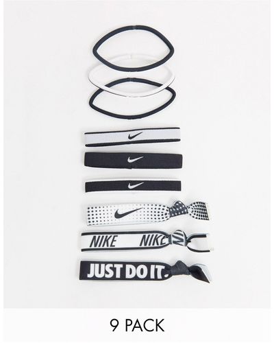 Nike Confezione da 9 elastici per capelli misti neri e bianchi con logo - Multicolore