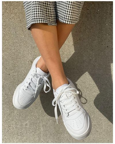 Truffle Collection Chunky Flatform Trainers - White