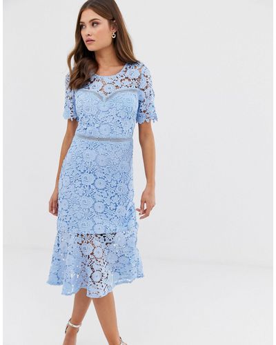 Liquorish Lace Midi Dress With Flared Hem - Blue