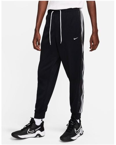 Nike Basketball Naos Lightweight joggers - Black