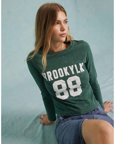 Miss Selfridge Brooklyn Graphic Long Sleeve T-shirt - Green