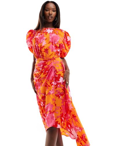 AX Paris Robe mi-longue drapée satinée à manches bouffantes et imprimé floral - orange et rose - Rouge