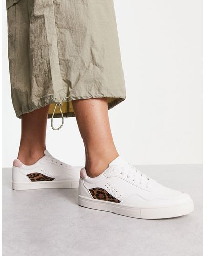 London Rebel Sneakers stringate beige con pannello leopardato - Bianco