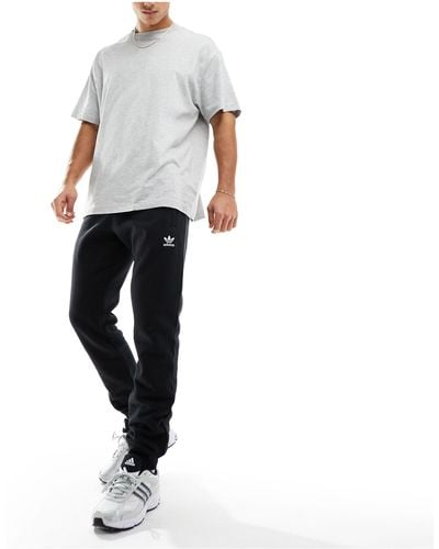 adidas Originals Essentials sweatpants - White