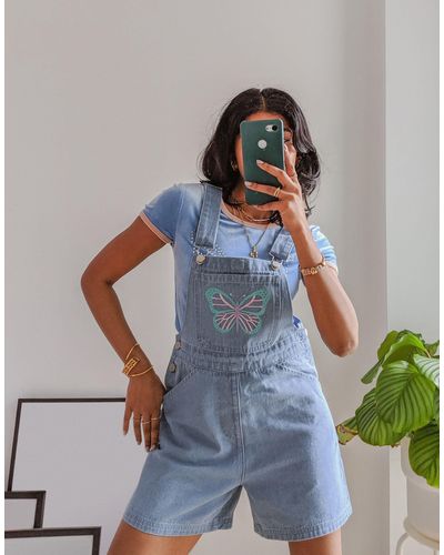 Labelrail X Pose And Repeat Vintage Fit Short Dungarees With Butterfly Embroidery - Blue