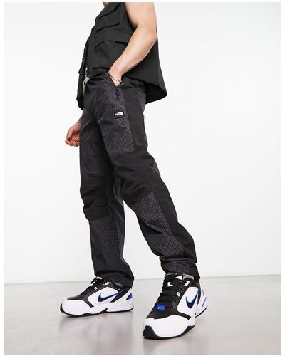 The North Face Nse Convin Trackies - White