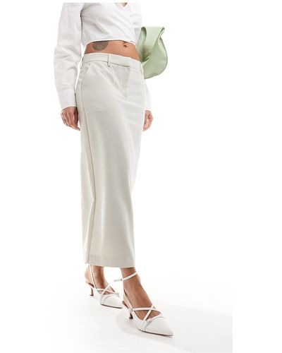 Vero Moda Maxi Skirt With Slit Back - White