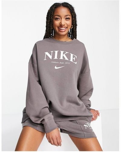 Nike Essential Retro Fleece Crew Sweatshirt - Gray