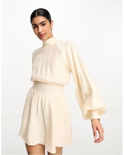 Pretty Lavish Vestito corto con maniche a palloncino color ostrica - Neutro