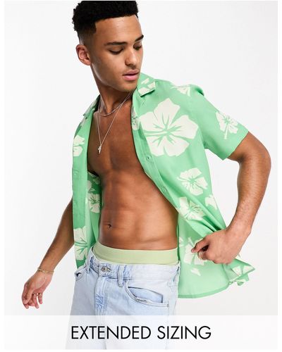 ASOS Camisa con estampado floral hawaiano y cuello - Verde