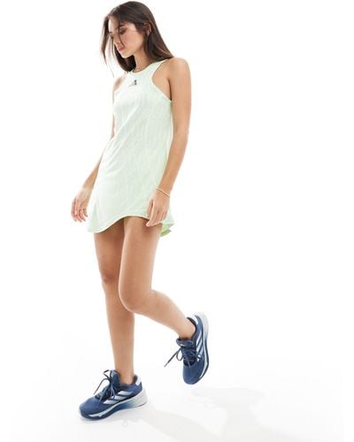 adidas Originals Adidas Tennis Airchill Pro Dress - White